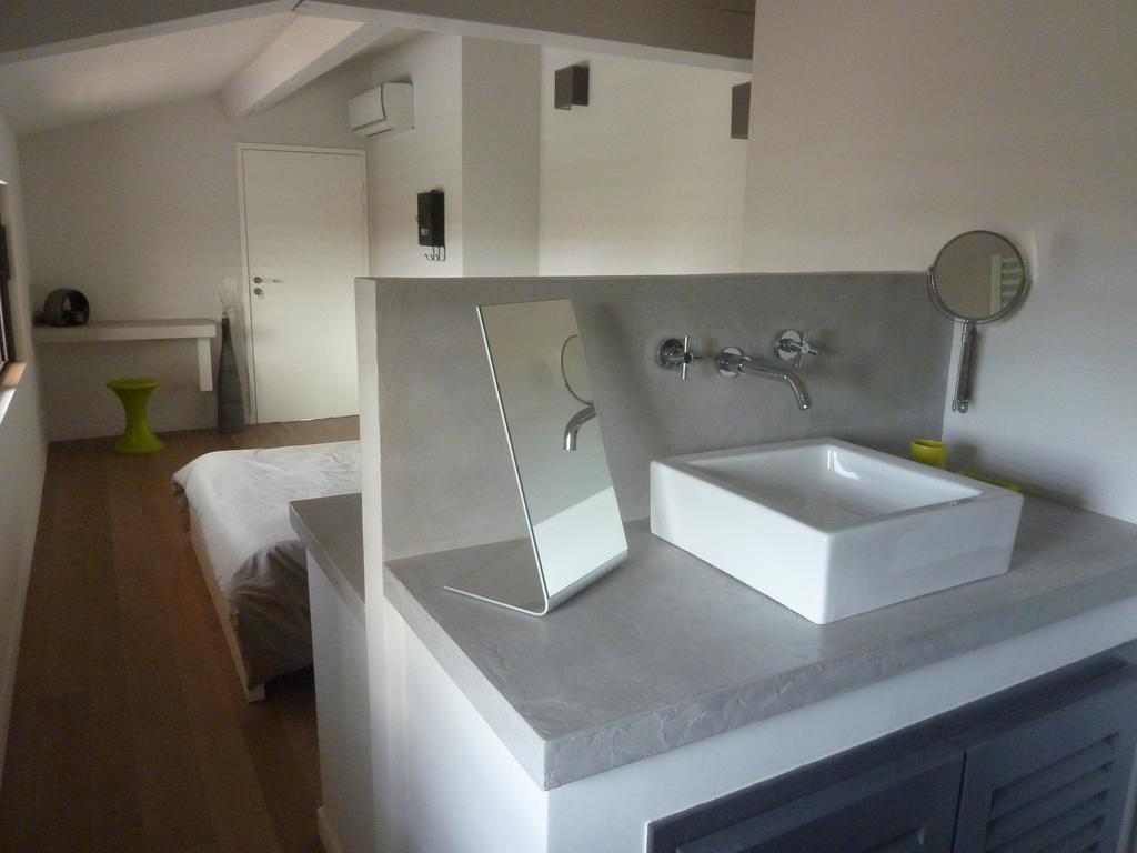 Le Carre Des Vignes Hotel Six-Fours-les-Plages Room photo